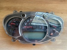 UN COMPTEUR TABLEAU DE BORD SCOOTER PIAGGIO BEVERLY SPORT TOURING 350 ie 2011
