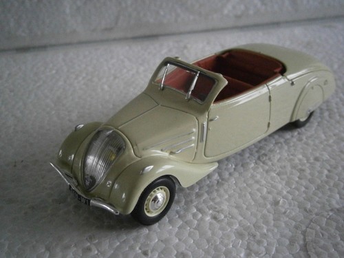 Voiture miniature peugeot 402 - miniature,