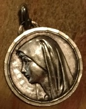 Médaille Religieuse Ancienne