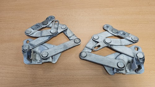 Bonnet hinge 240z - hinge, 260z