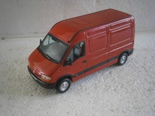 FOURGON MINIATURE RENAULT MASTER TOLE - VITESSE 1/43 (Lire l'annonce)