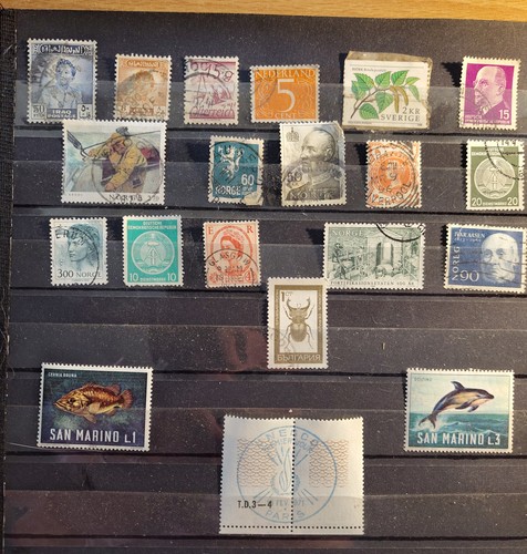 Timbres lot 18 tous - ,