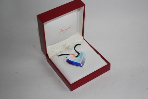 Baccarat pendentif cœur - a, la