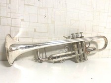 Trompette Bach Stradivarius modèle 37 utilisée avec embouchure étui rigide