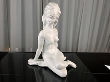 Goebel Figurine 1033 Porcelain