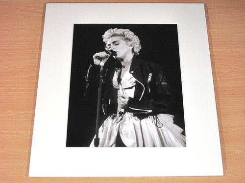 Lumas photo image madonna - lumas,