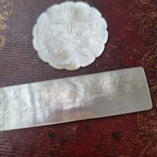 2 Jetons Anciens Nacre Gravée