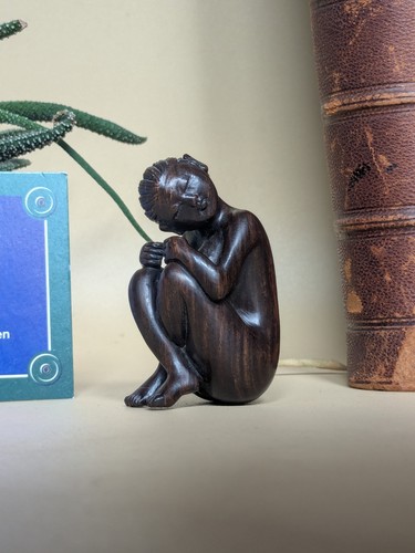 Statuette type netsuke