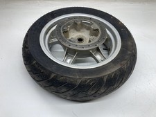 PNEU DE JANTE DE ROUE ARRIÈRE