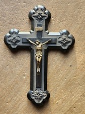 Crucifix Croix En Gutta Percha