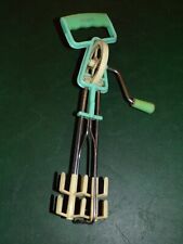 Batteur Manuel ancien grosfillex