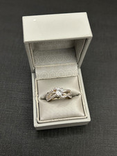 belle bague argent massif avec
