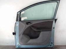 Porte avant droit SEAT TOLEDO  5P0831056