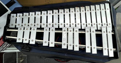 Pearl xylophone with travel - pearl,