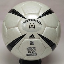 Ballon de football officiel