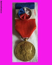 DEC1869 - MEDAILLE D'HONNEUR