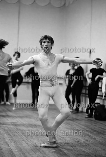 Rudolf nureyev noureev - *, noureev-
