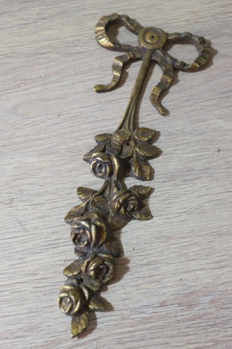 Garniture ornement meuble - garniture,