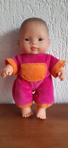 Poupée miniland asiatique - poupée,