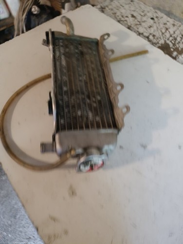 Radiateur droit origine 125 - radiateur,