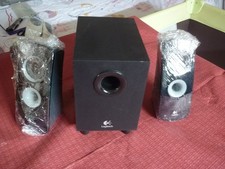 ENCEINTES LOGITECH 2.1 SPEAKER SYSTEM Z 324-2x30w  Caisson basses + 2 Satellites