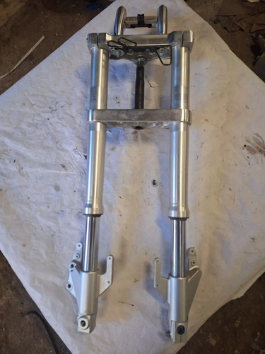 Fourche suzuki 800 intruder - fourche,