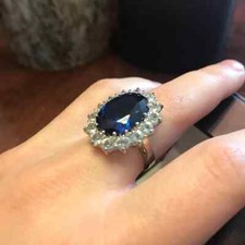 Bague de fiançailles ovale