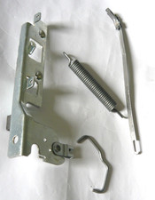 31x8641 Charnière droite lave vaisselle BRANDT DE-DIETRICH SAUTER VEDETTE