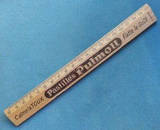 Ancienne règle en bois