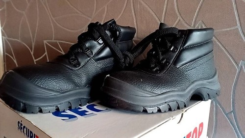 Chaussures sécurité - chaussures,