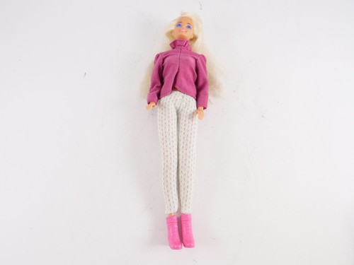 Barbie mattel cou - cou, corps