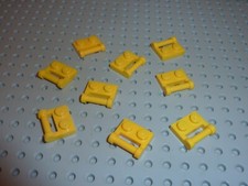 9 x LEGO Yellow Plate ref