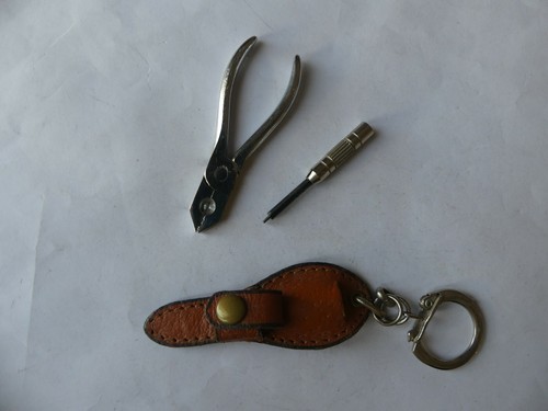 Porte clé métal outils pince - porte,