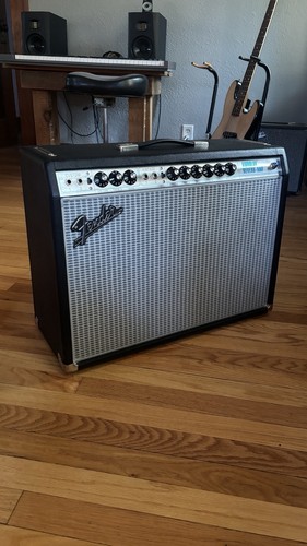 Fender custom vibrolux - 68,