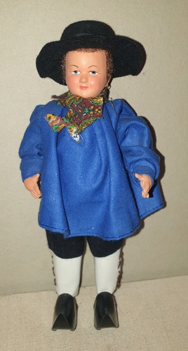 Poupee ancienne - :,