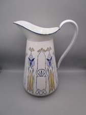 Broc art nouveau en tole