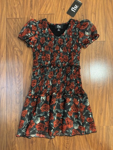 Nwt flowers zoe - flowers, red