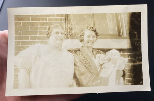 1930s women ladies smiling - 1930s,