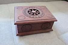 COFFRE MINIATURE BRETON BOITE A BIJOUX MEUBLE POUPEE EN BOIS SCULPTE SIGNE