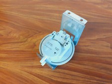Pressostat Manostat  8716771175   Chaudière GAZ ELM LEBLANC MEGALIS NGVA 24-2HN