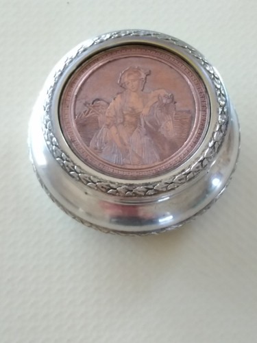Ravissante boîte ancien - boîte,