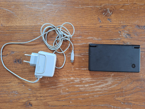 Nintendo dsi noire avec - dsi,