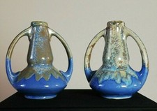 Paire de petits vases anciens