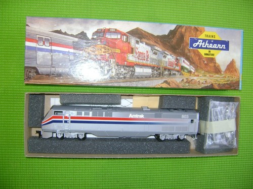 Athearn 3673 locomotive p40 - 3673,