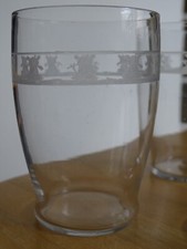 BACCARAT 4 ANCIENS VERRES A