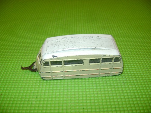 Dinky toys 811 caravane - 811,