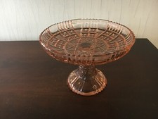 Coupe sur pied rose en cristal