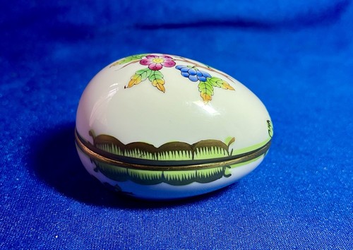 Herend hungary vbo queen - hungary,