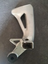 Platine support arrière droit