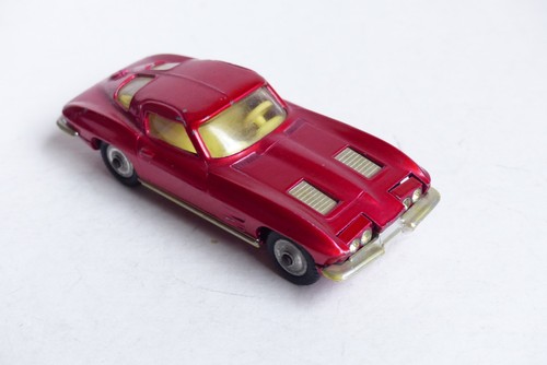 Corgi toys chevrolet corvette - corgi,